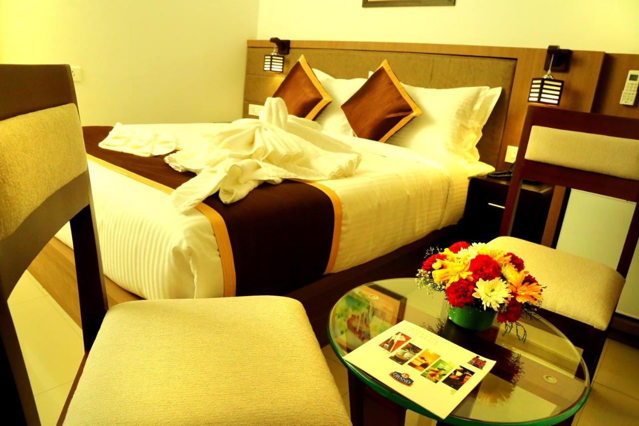 Hotel De Grand Kozhikode Dış mekan fotoğraf