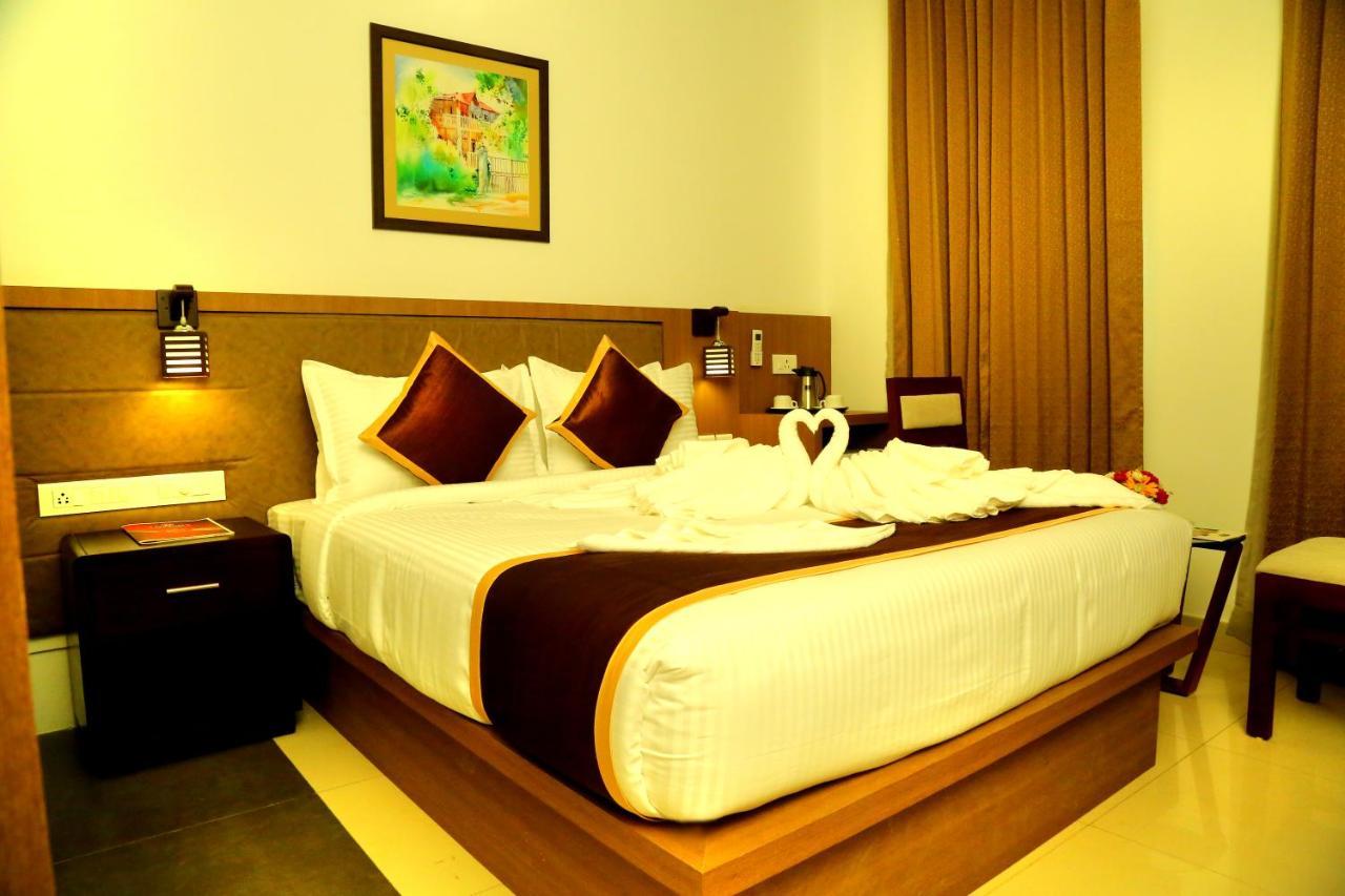 Hotel De Grand Kozhikode Dış mekan fotoğraf