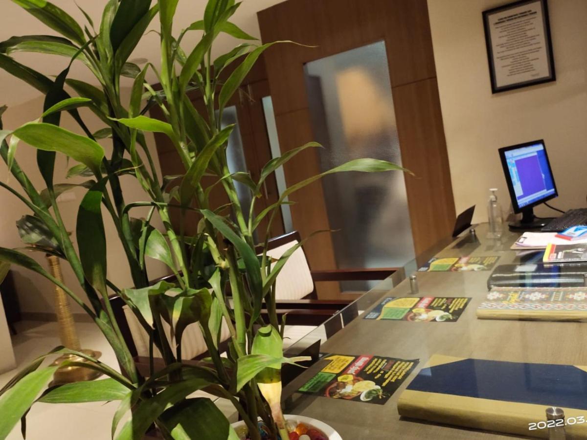 Hotel De Grand Kozhikode Dış mekan fotoğraf