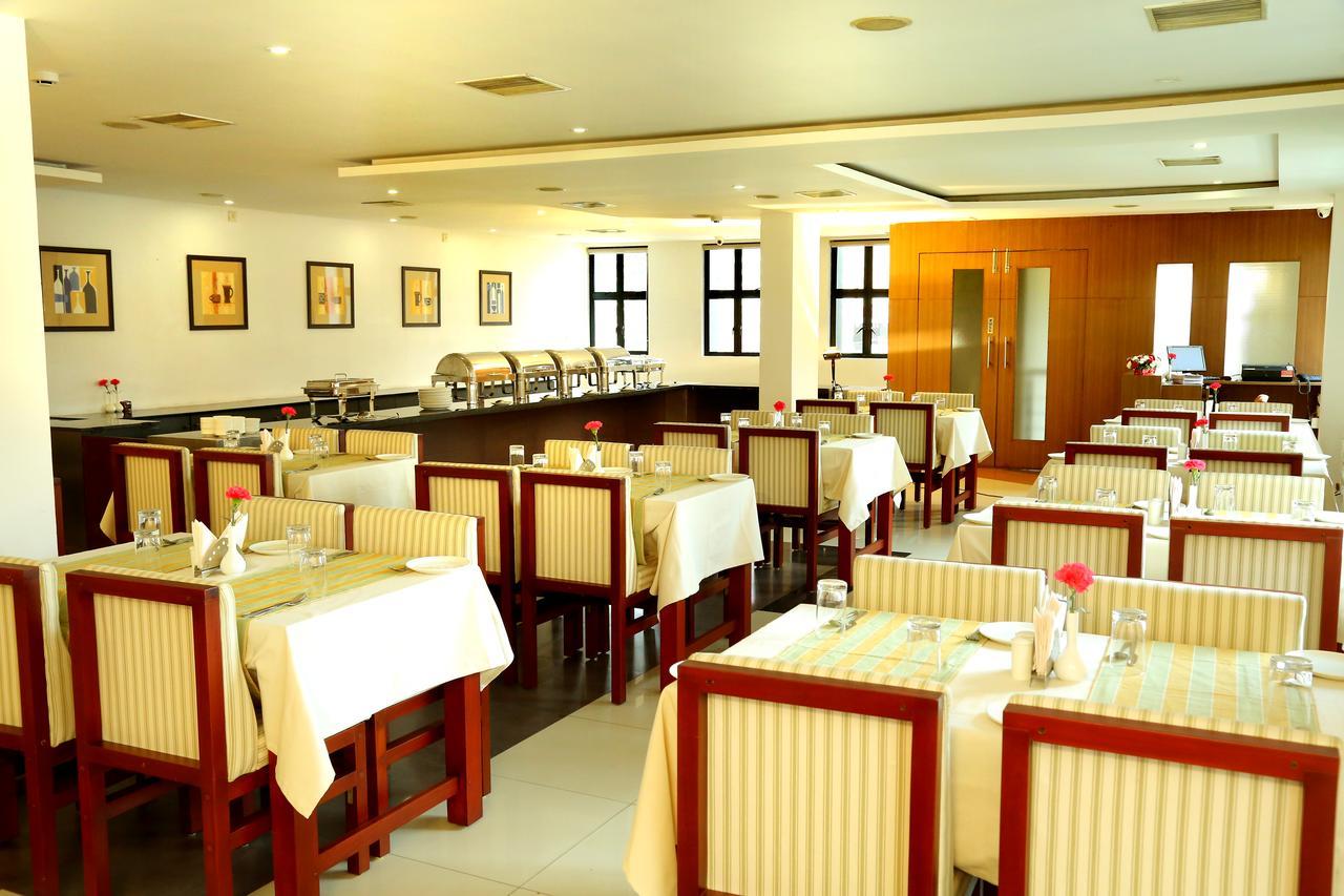 Hotel De Grand Kozhikode Dış mekan fotoğraf